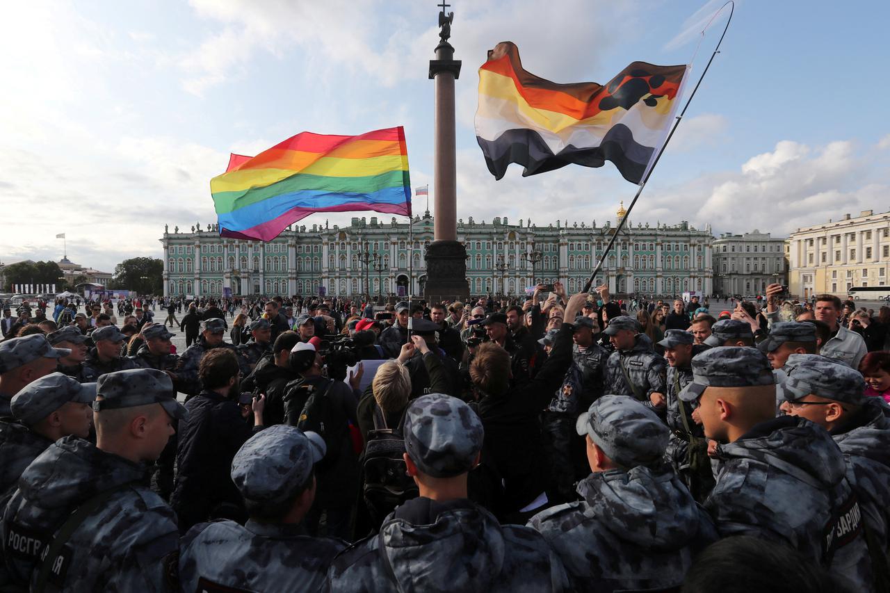Policija blokira aktiviste Pridea u Sankt-Peterburgu