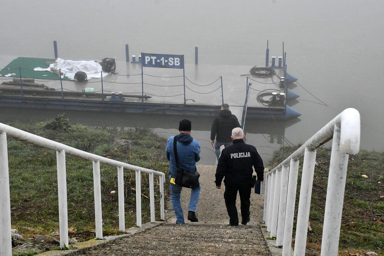 U Savi kod Slavonskog Broda  prevrnuo se čamac s ljudima, najmanje jedna osoba poginula
