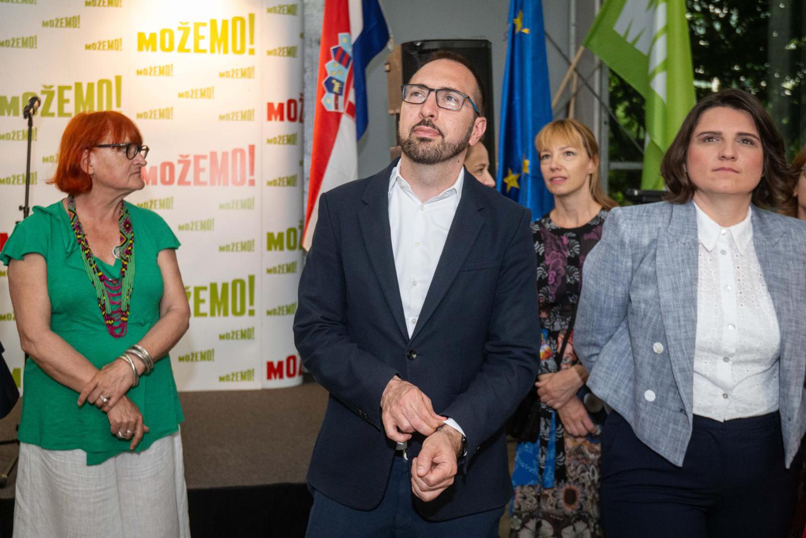 U stožeru se nadaju kako će do kraja večeri osvojiti barem još jedan mandat