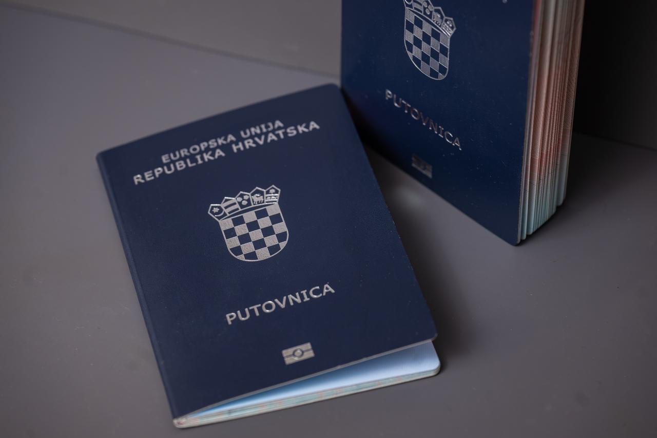 Ilustracija za putovnicu i osobnu iskaznicu