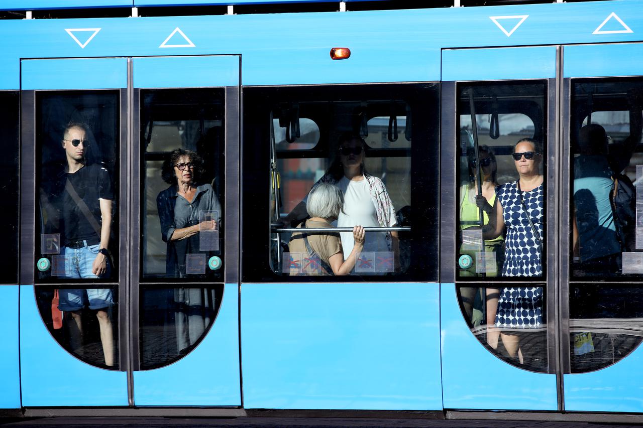 Zagreb: Klimatizirani tramvaji pružaju olakšanje bar na kratko