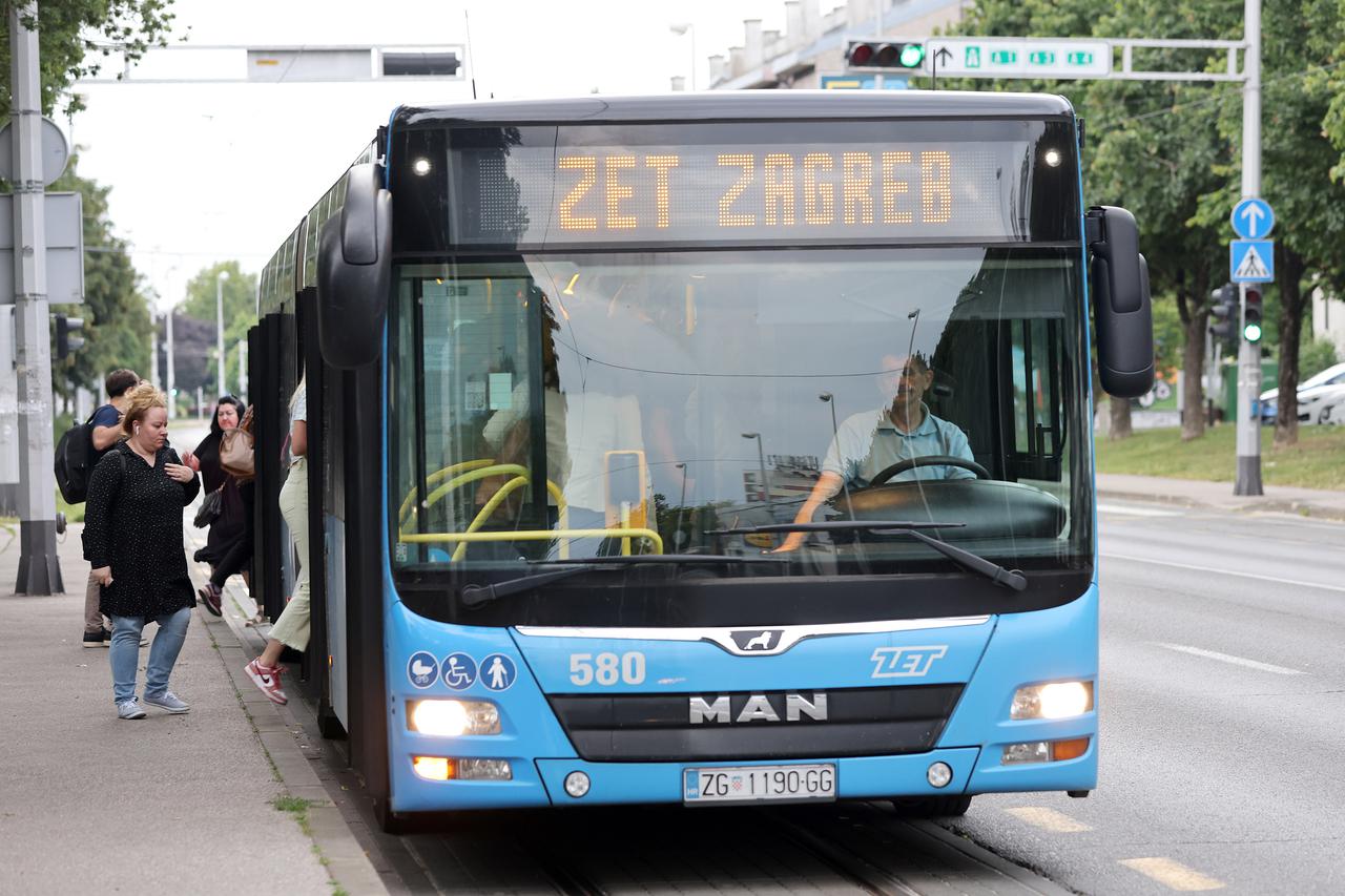 Zagreb: Četvrtina stanovnika Zagreba već drugi dan bez tramvaja