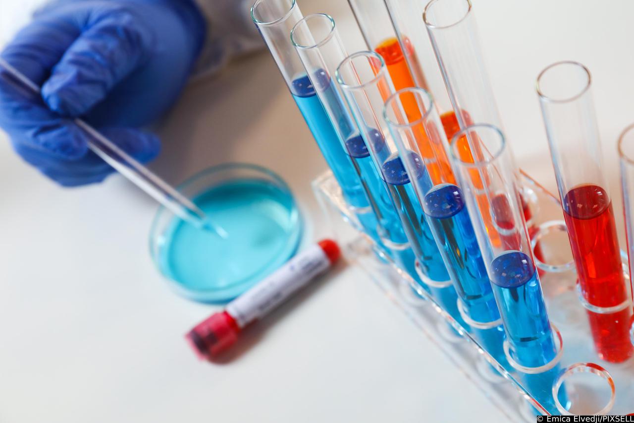 Omicron, novi soj koronavirusa