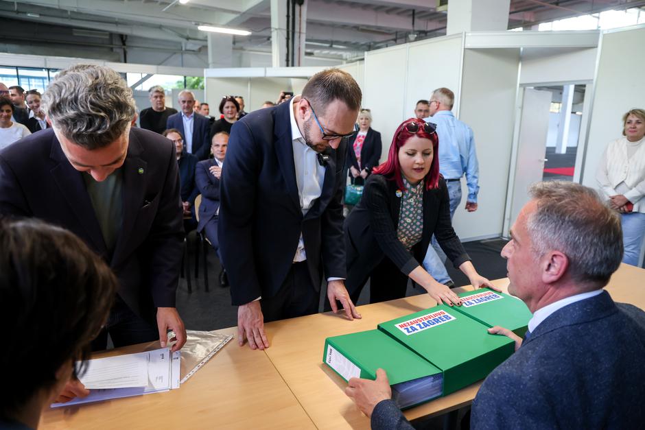 Zagreb:  Možemo! i SDP predali potpise   za kandidaturu Tomislava Tomaševića