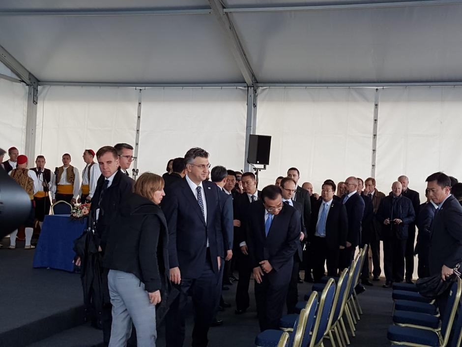 Premijeri stigli na Pelješki most