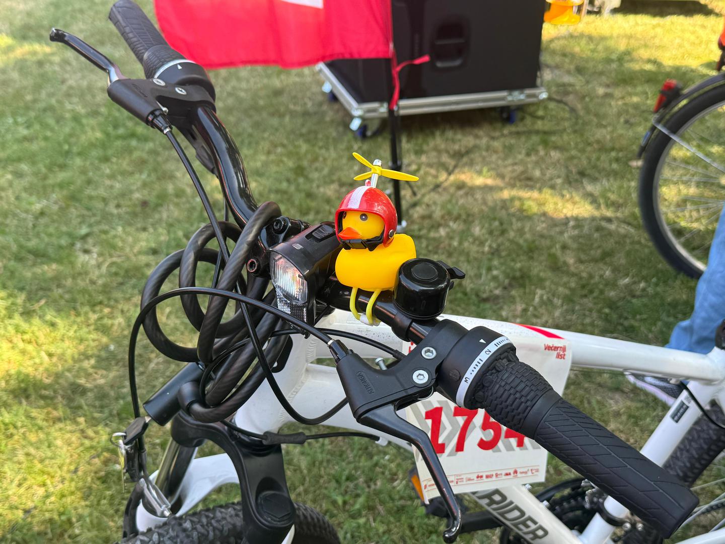 Pažnju je privukla i jedna patkica koja je isto "došla" na Biciklijadu. 