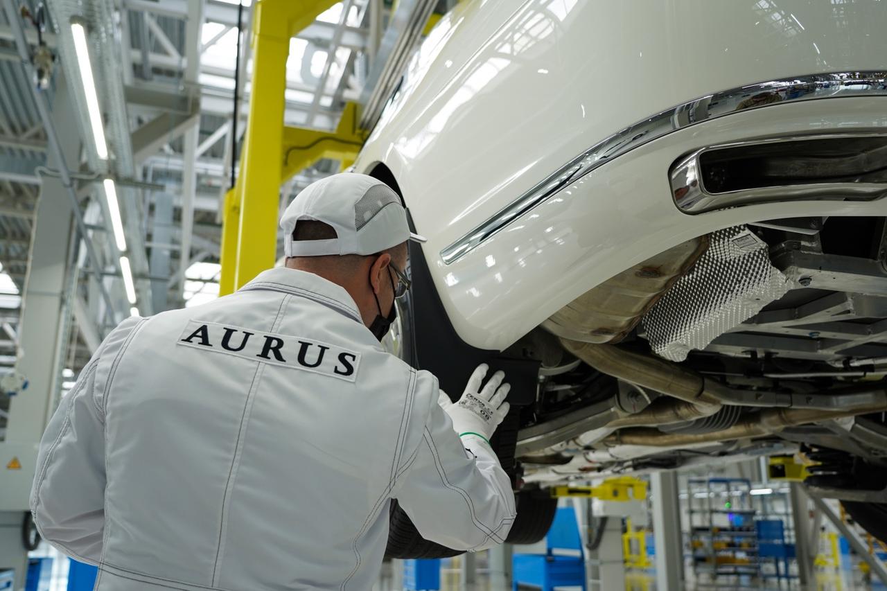 Sollers launches mass production of Aurus at Ford Sollers car factory
