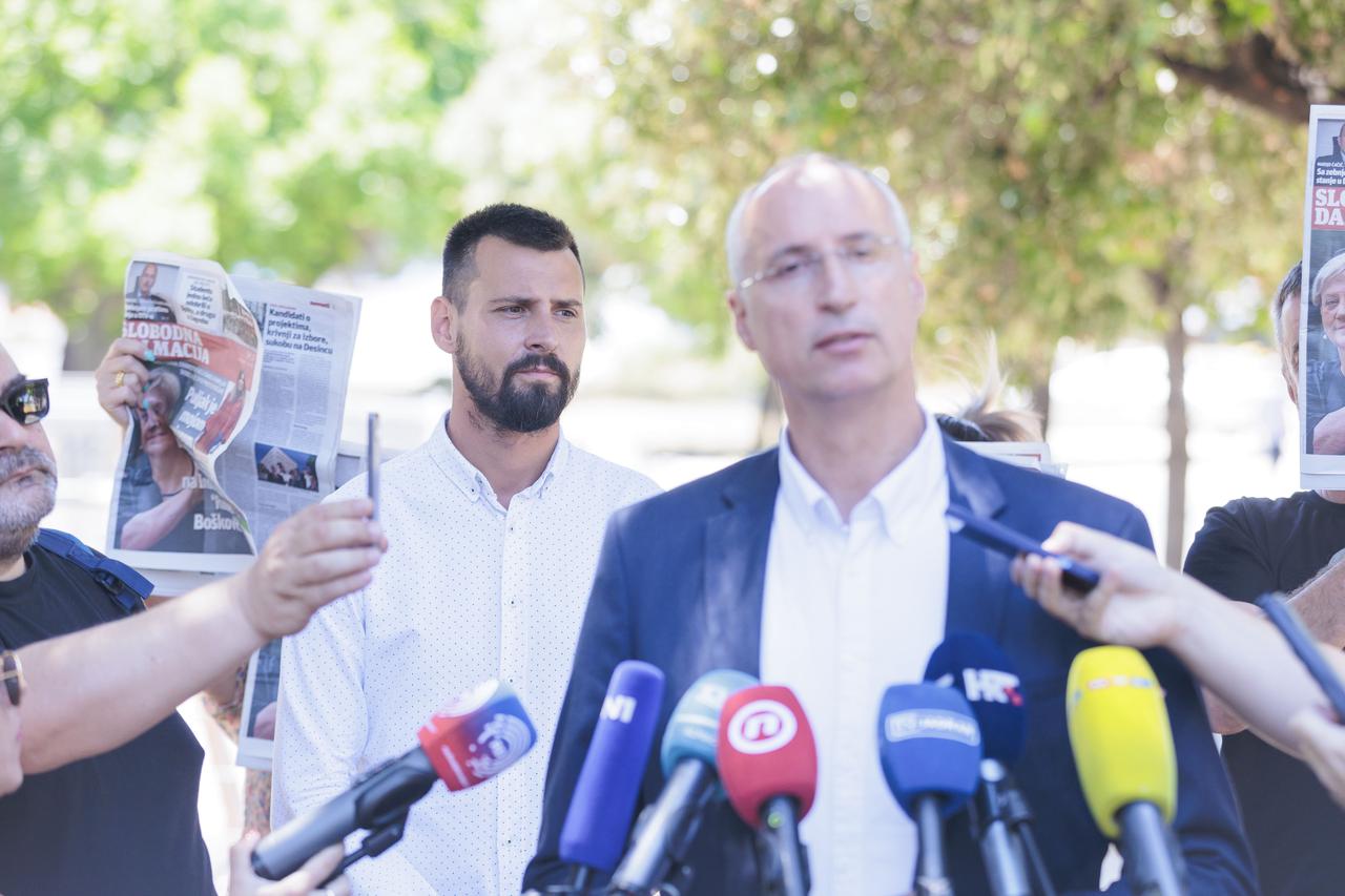Split: Konferencija za medije Ivice Puljka, Bojana Ivoševića i Luke Baričića povodom seksualne afere