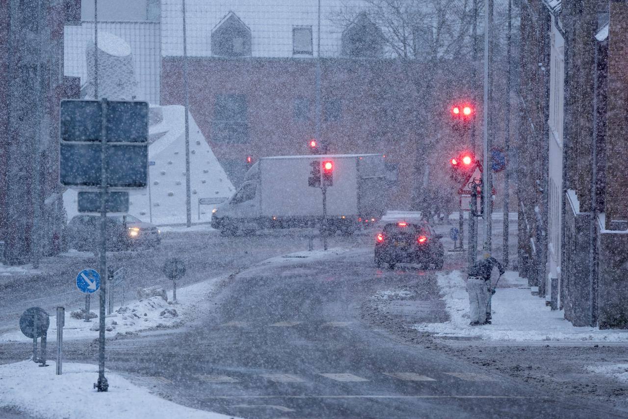Heavy snow hits Jutland