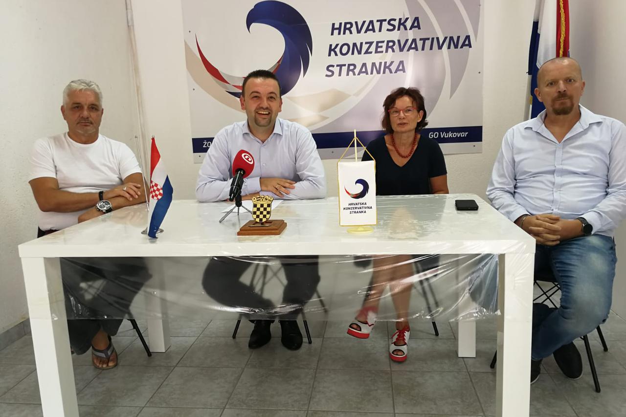 Presica Marijana Pavličeka (HKS)