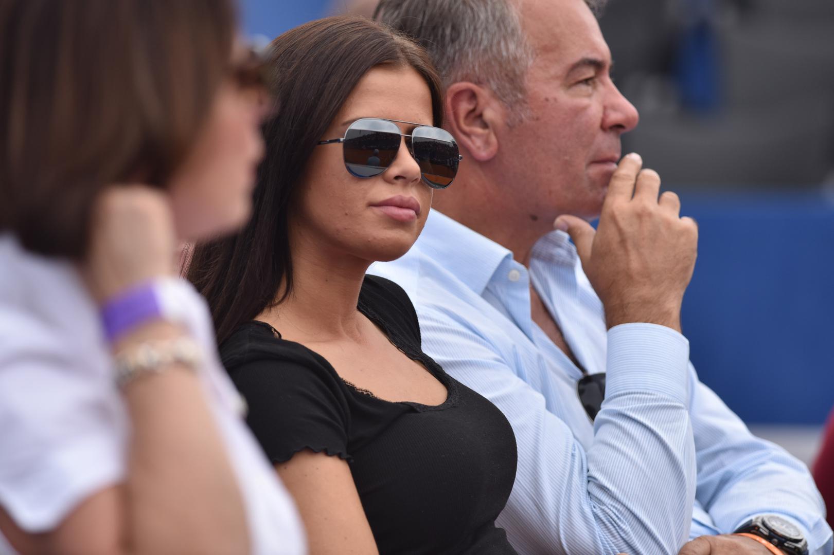 Posljednjih godina Borna i Bruna postali su posebno bliski te mu sestra često daje savjete.