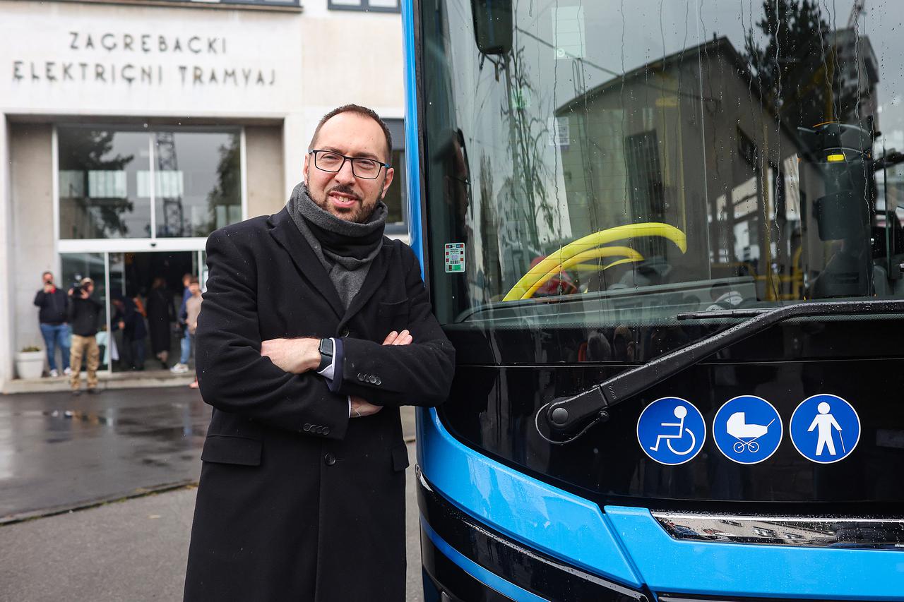 Na današnji dan 2017. u Londonu se policiji predao Ivica Todori?