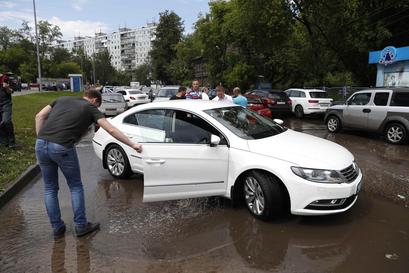 Naš novinar Tomislav Dasović javio je da se teško uopće može izaći na ulice