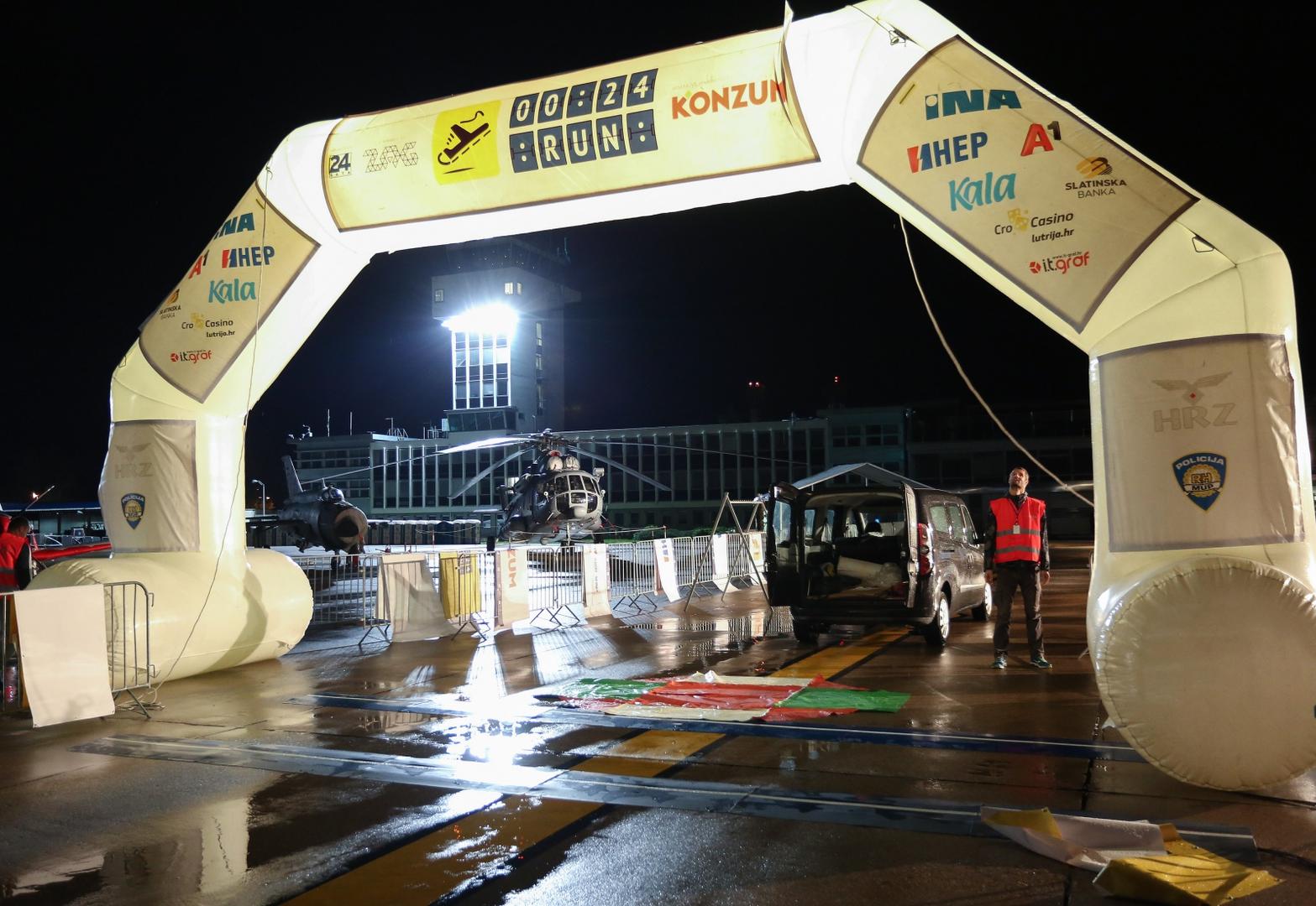 Na uzletno-sletnoj stazi Zračne luke Franjo Tuđman oglasit će se start utrke.