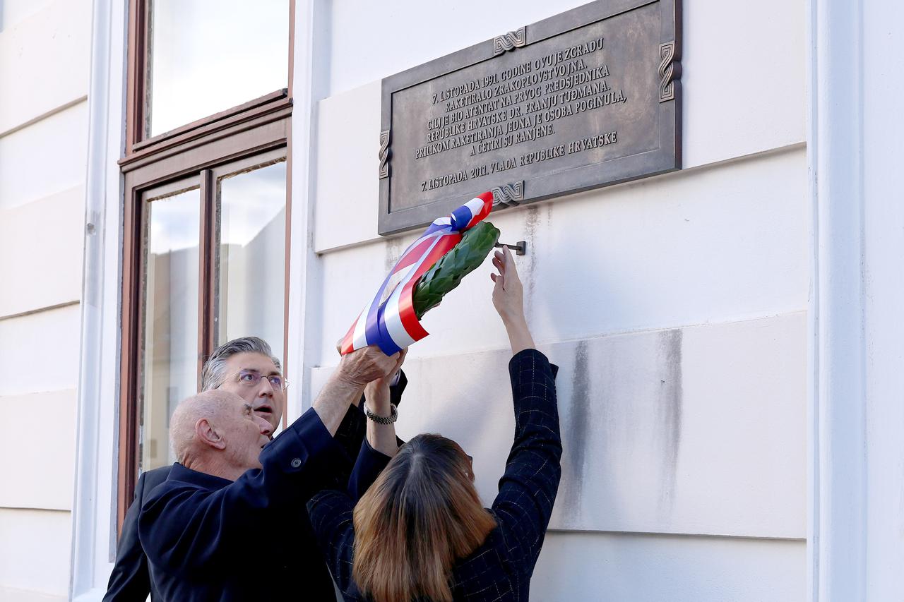 Zagreb: Premijer Plenković na obilježavanju 34. obljetnice raketiranja Banskih dvora