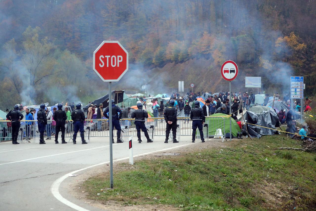 Migranti: Međunarodni cestovni granični prijelaz Maljevac - Velika Kladuša i dalje zatvoren