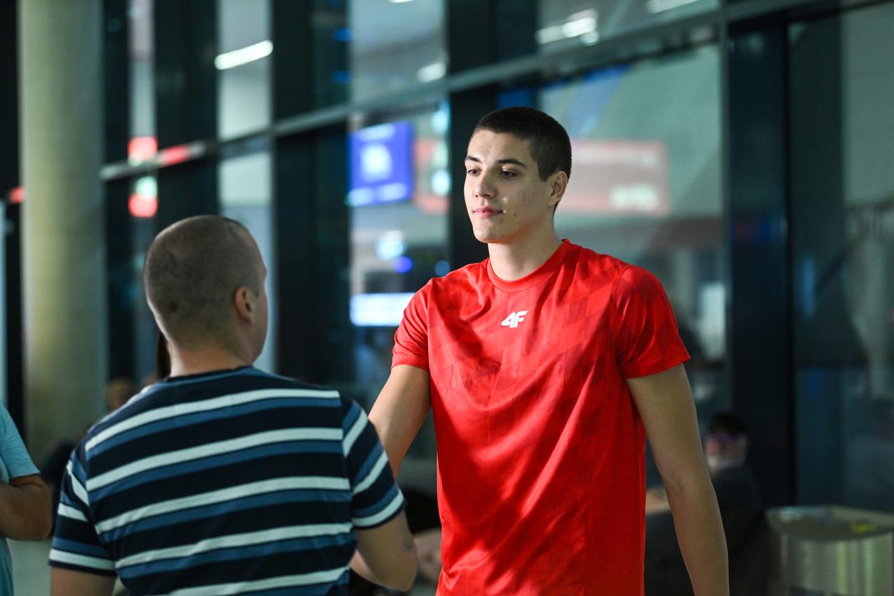 Zagreb: Plivački olimpijac Jere Hribar vratio se s Olimpijskih igara