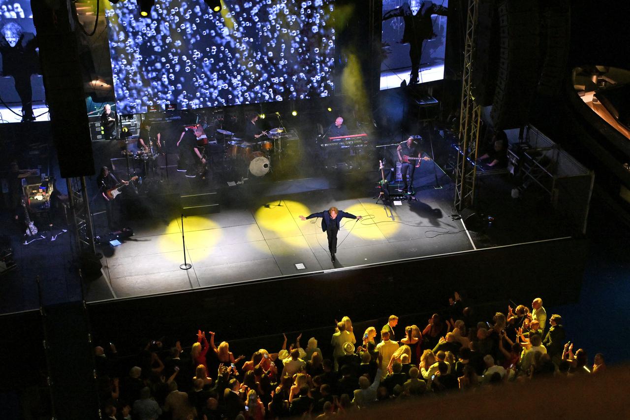 Exclusif - Le groupe Simply Red en concert sur l’eau pour le Ferretti Group Private Preview, face au Yacht Club de Monaco