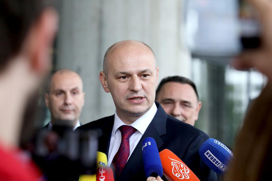 Kolakušić osvojio mandat na Europskim izborima i najavio predsjedničku kandidaturu