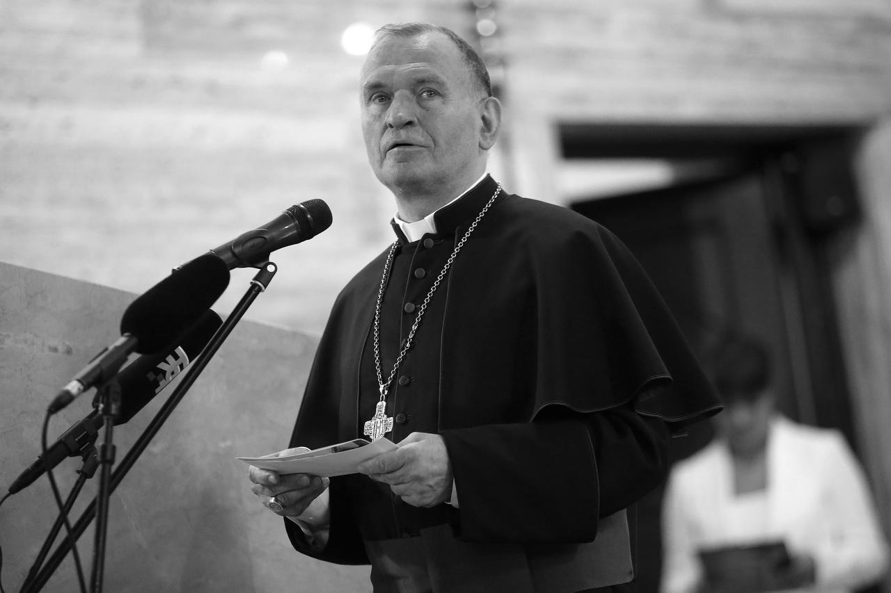 Preminuo mons. Valentin Pozaić, zagrebački pomoćni biskup u miru