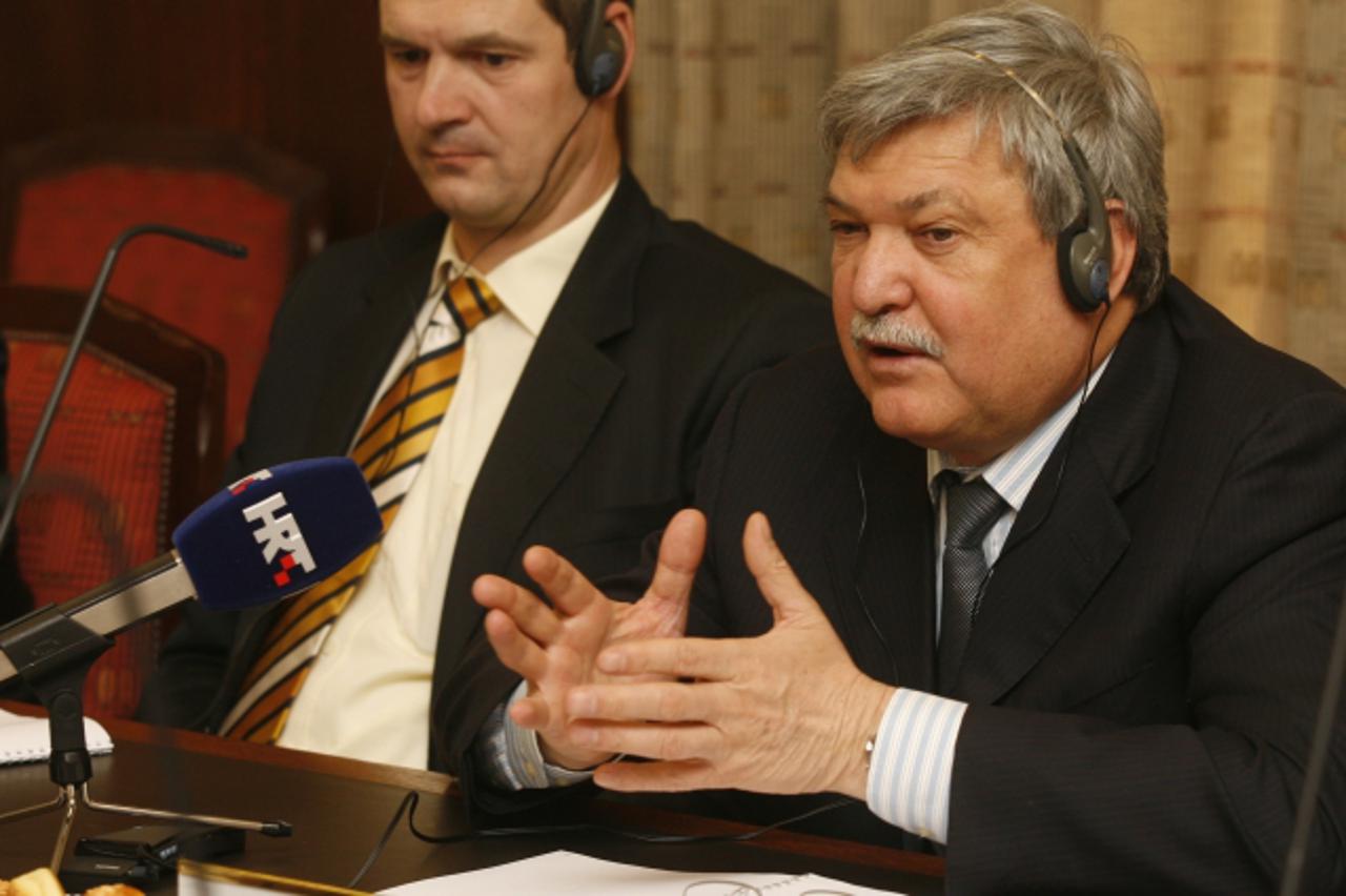 'otp02_nnn_unu_180310'