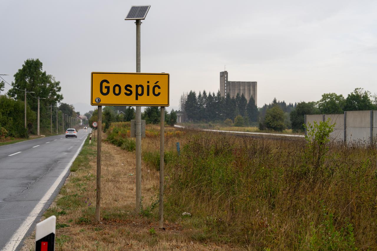 Gospić: Reportaža o životu kraj ilegalnog odlagališta otpada
