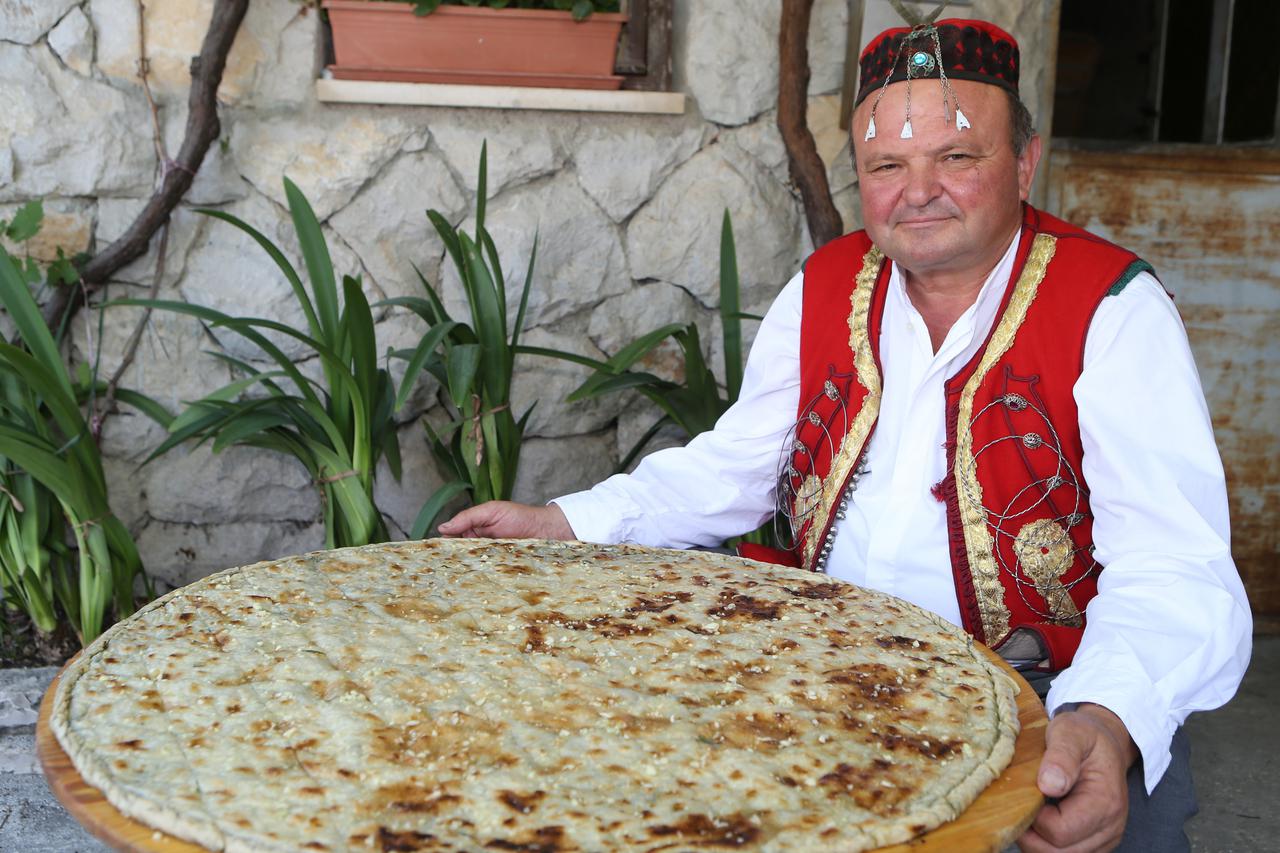 25.08.2015., Split - Petar Rodic predsjednik je udruge Poljicki soparnik, a ujedno i veliki poljicki knez. Photo: Ivo Cagalj/PIXSELL