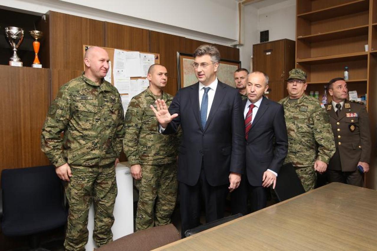 andrej plenković, krstičević, vojska