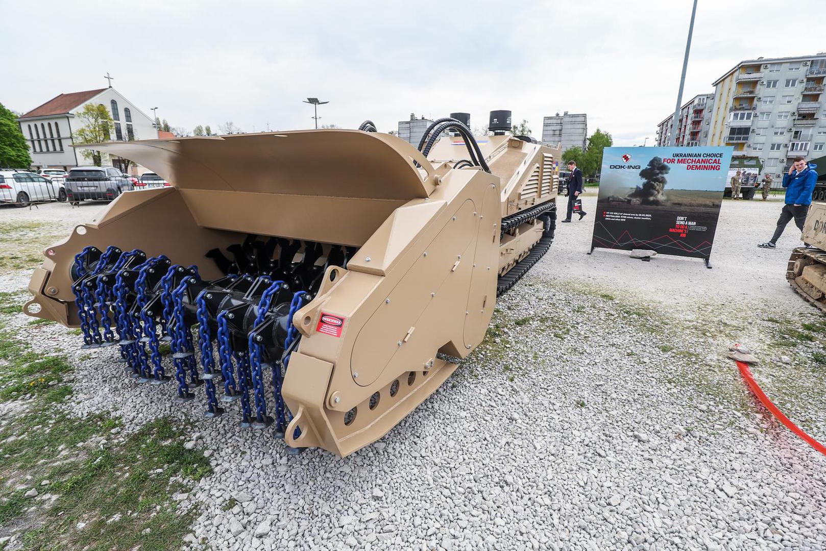 ''Brojne europske i svjetske zemlje ozbiljno su počele razmišljati o sigurnosti i pripremi za eventualne ugroze koje u ovome trenutku prijete europskom tlu'', naglasio je hrvatski ministar obrane. 