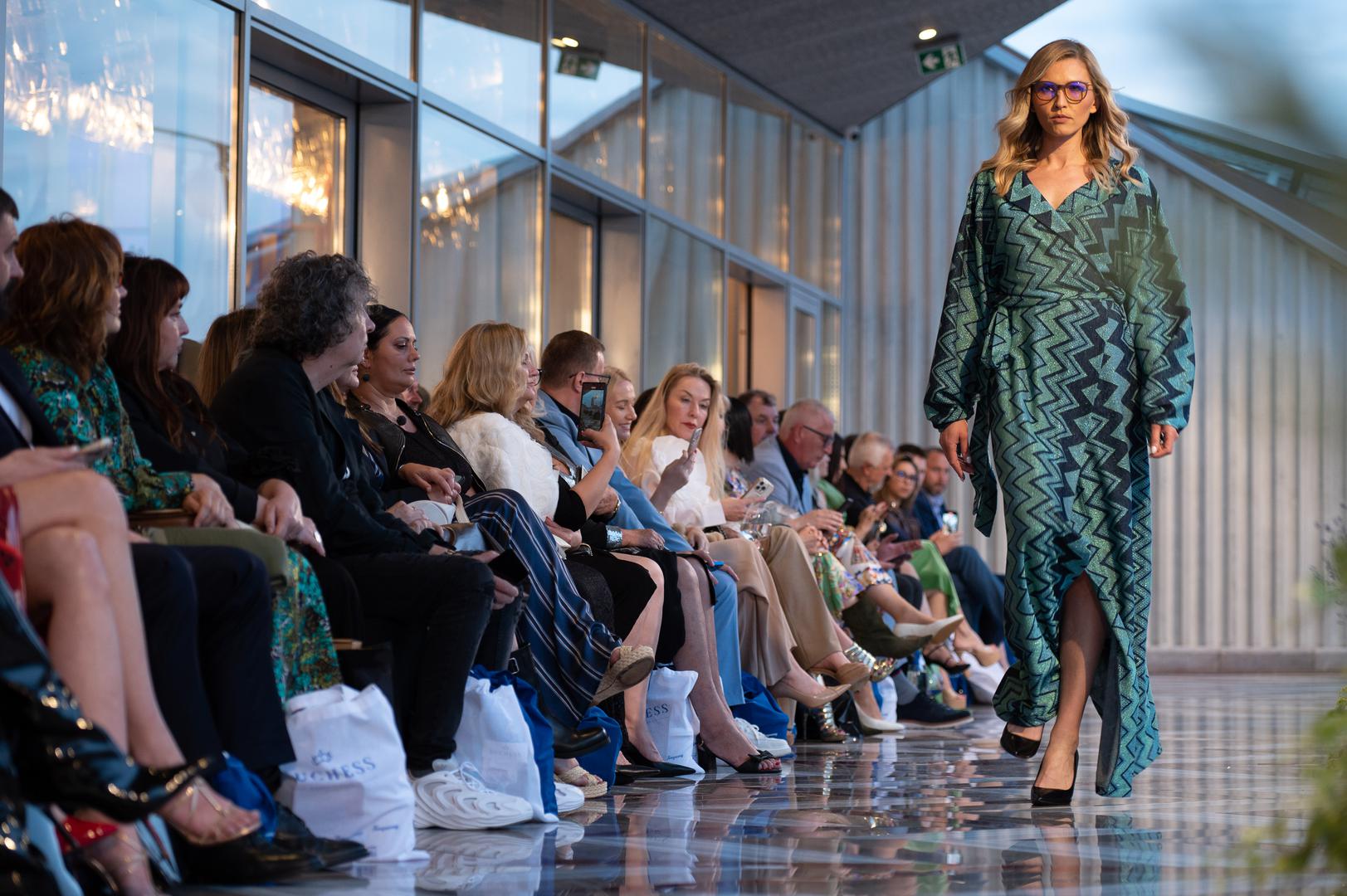  Na modnoj reviji okupila su se i brojna poznata lica