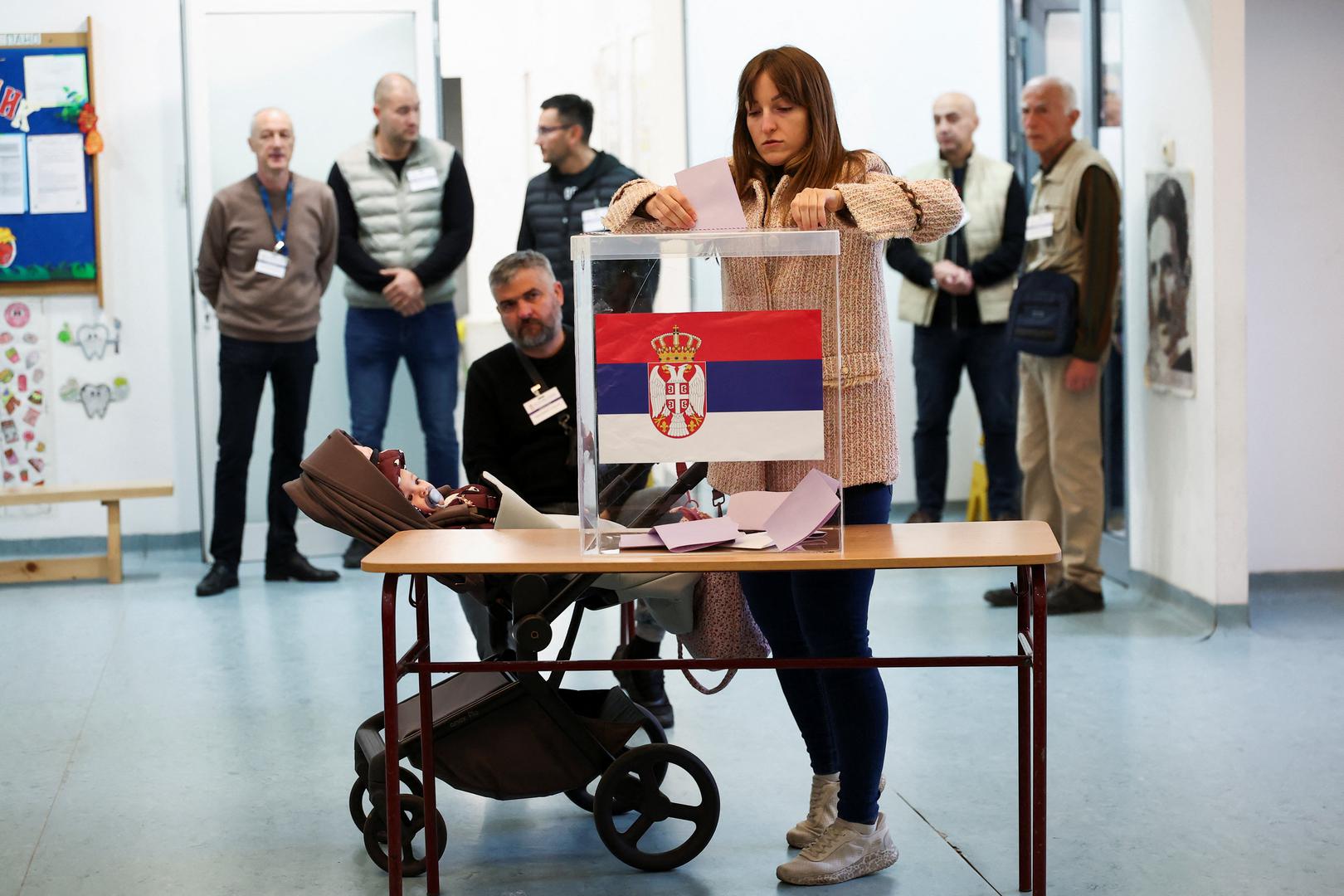 Pravo glasa ima nešto više od 6,45 milijuna birača, a natječe se 18 izbornih lista s ukupno 2418 kandidata.

