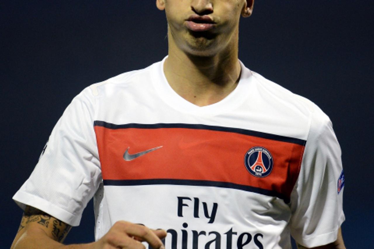 'Paris Saint-Germain\'s Swedish forward Zlatan Ibrahimovic grimaces during the UEFA Champions League Group A football match Dinamo Zagreb vs Paris Saint-Germain on October 24, 2012 at the Maksimir sta