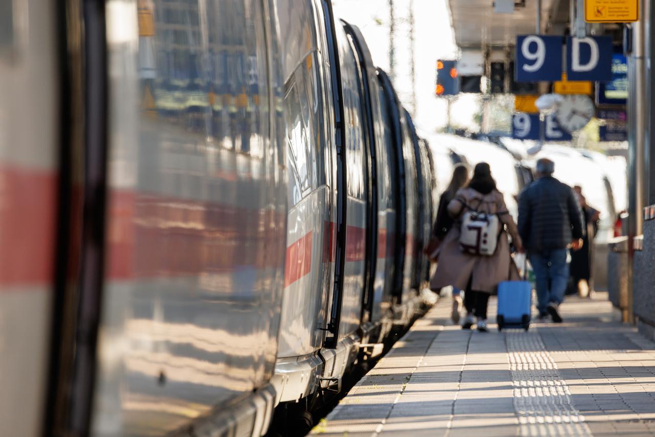 Situation in rail traffic after cancellation of warning strike