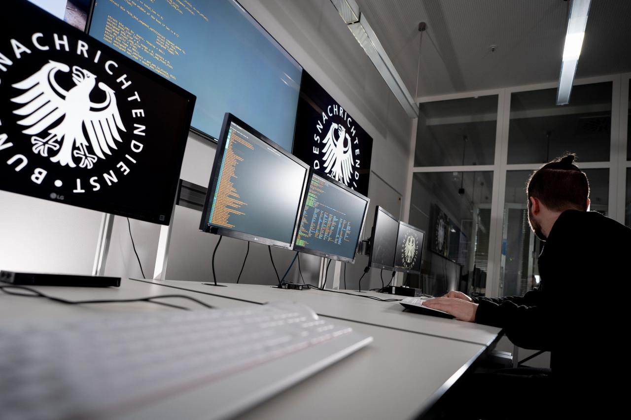 BND is looking for hackers