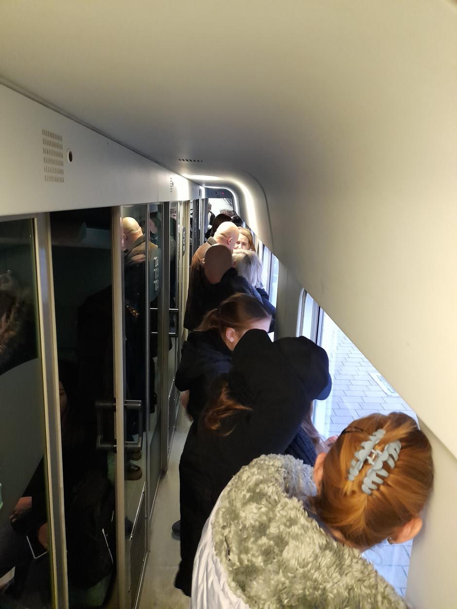 Neugodno iskustvo s HŽ-om tijekom subotnjeg puta vlakom u Ljubljanu