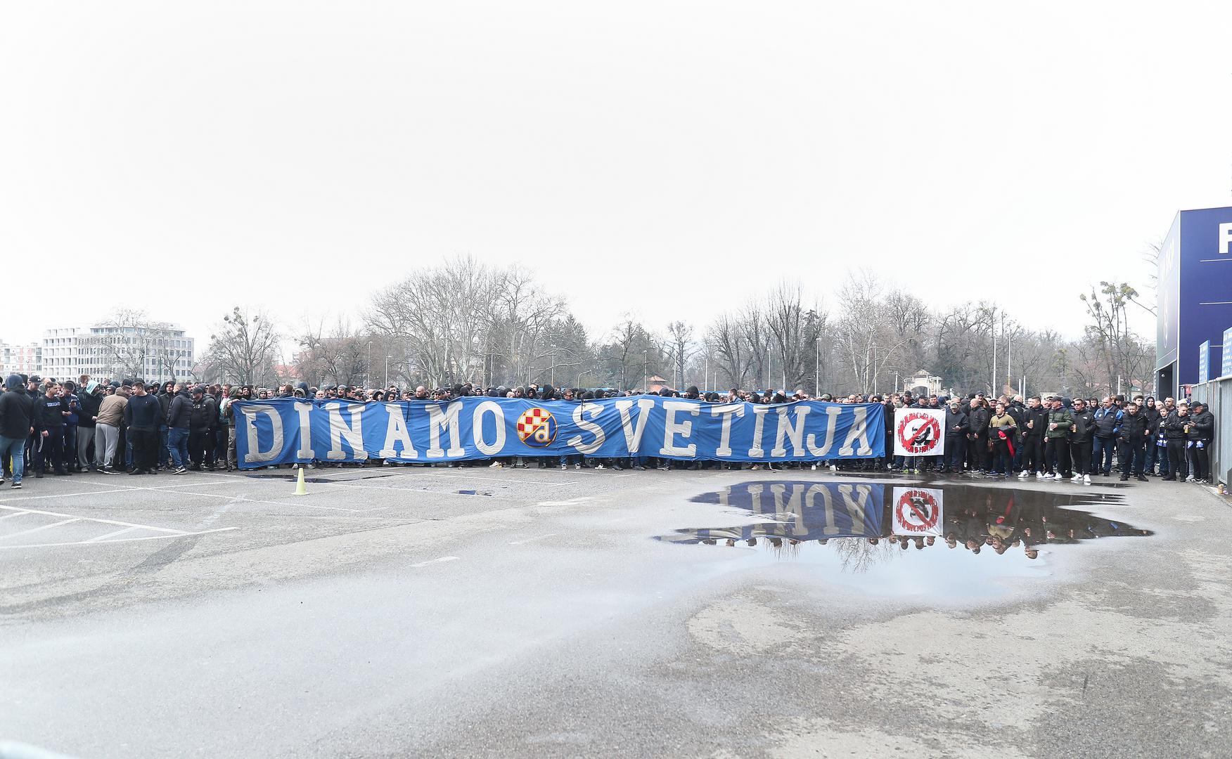 Ispred Maksimira su se okupili BBB-i