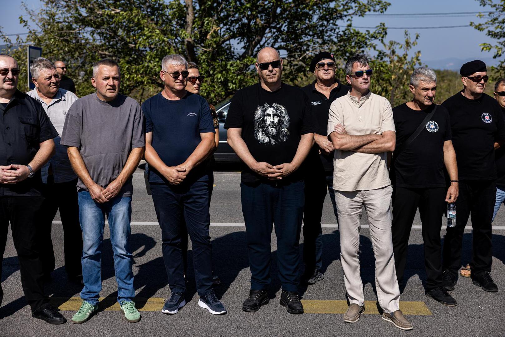 Ratni zapovjednik HOS-a u Hercegovini Stanko Primorac Ćane poručio je da obitelji i suborci i dalje čekaju odgovore, ali je najavio i novi sudski postupak koji bi, prema njegovim riječima, uskoro trebao postati javan.
