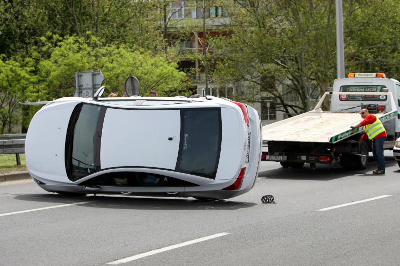 prevrnuo se auto (1)