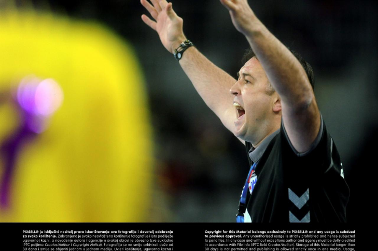 '24.11.2012., Arena Zagreb, Zagreb - Liga prvaka, 6. kolo, CO Zagreb - Fuchse Berlin. Trener Zagreba, Slavko Goluza Photo: Daniel Kasap/PIXSELL'