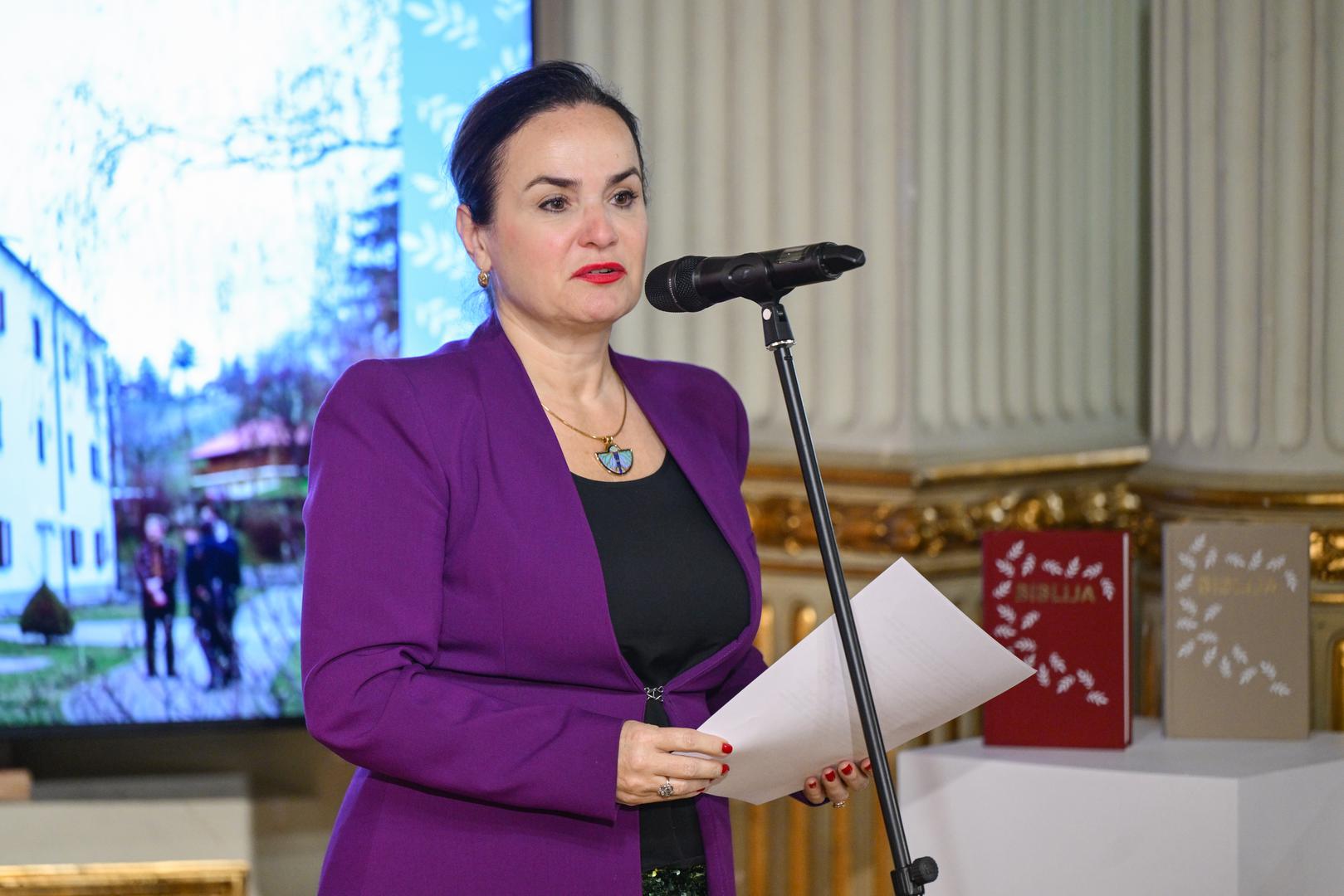 Nakon sjajne izvedbe okupljenima se obratila Iva Hraste Sočo, intendantica zagrebačkog HNK