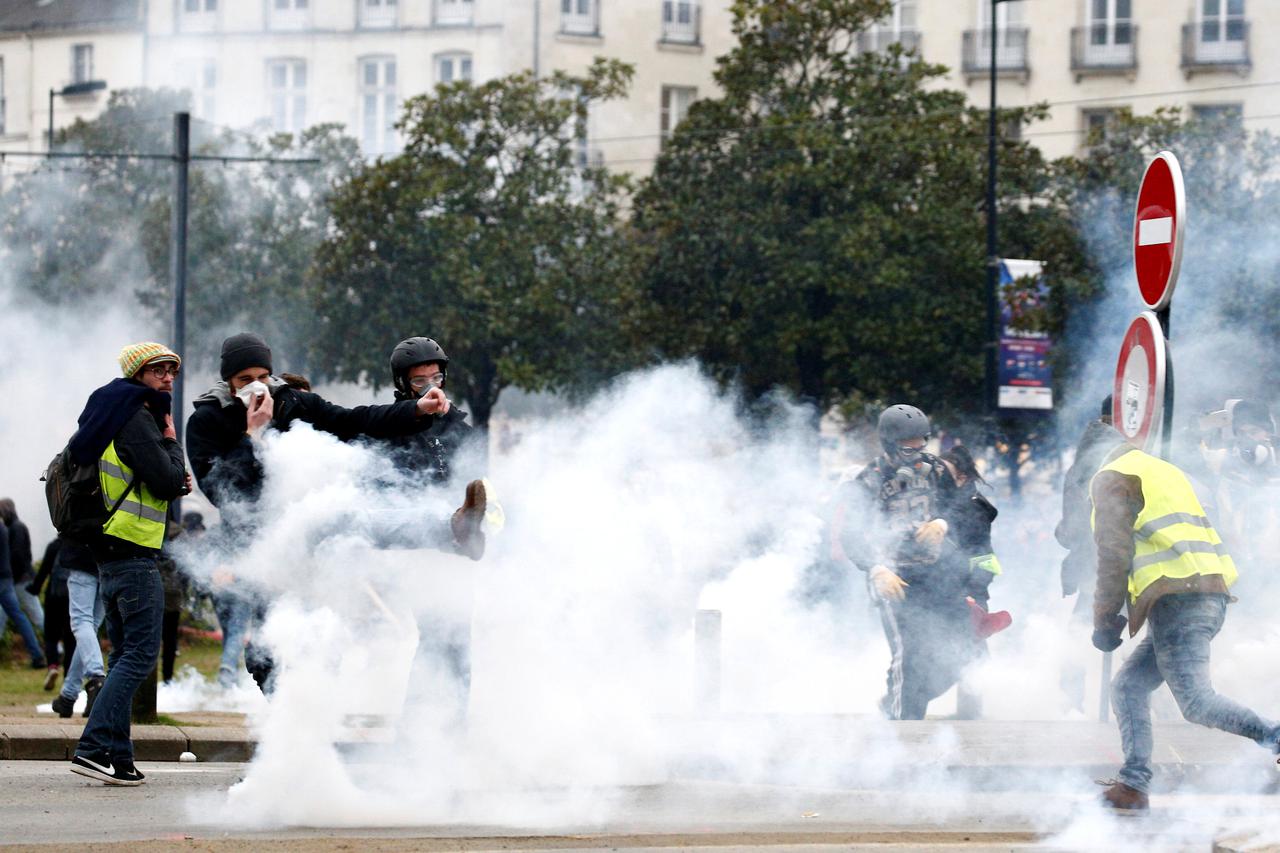 Prosvjed 'žutih prsluka' u Francuskoj