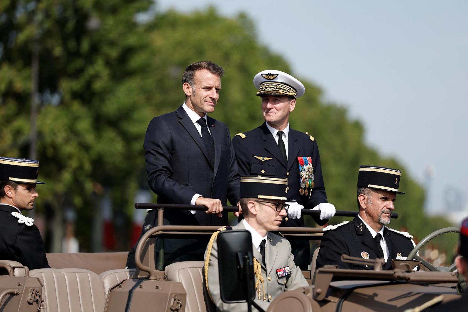 Francuski predsjednik Emmanuel Macron posljednji je put u svojem mandatu predvodio tradicionalnu vojnu paradu za Dan Bastille na Elizejskim poljanama u Parizu. 