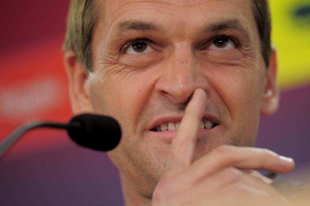'Barcelona\'s coach Tito Vilanova attends a press conference after a training session, on August 18, 2012, at the Sports Center FC Bacelona Joan Gamper, in St Joan Despi, near Barcelona. AFP PHOTO / J