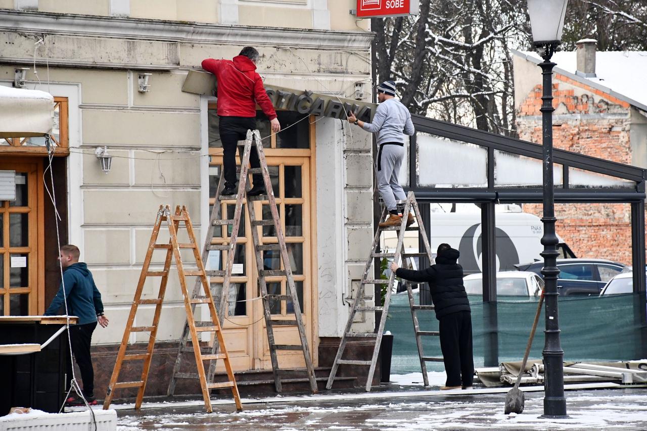 Slavonski Brod: Ugostitelji uređuju lokale kako bi bili spremni za ponovno otvaranje