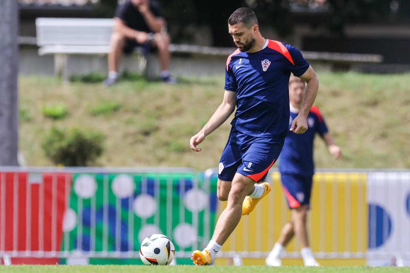 Domagoj Vida zbog ozljede gležnja nije trenirao i neće biti u krugu kandidata za sutrašnji dvoboj