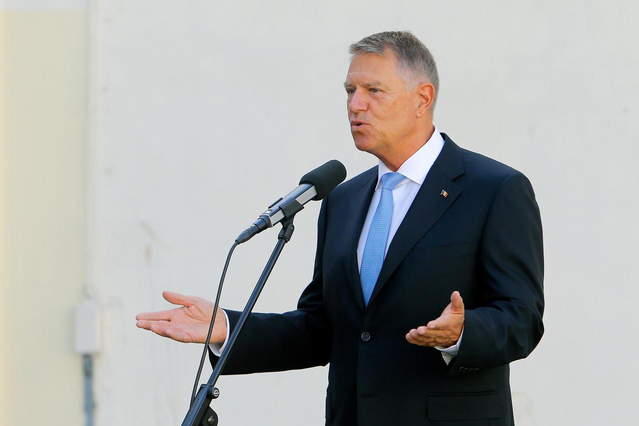 ROMANIA-BUCHAREST-PRESIDENT-RESIGNATION
