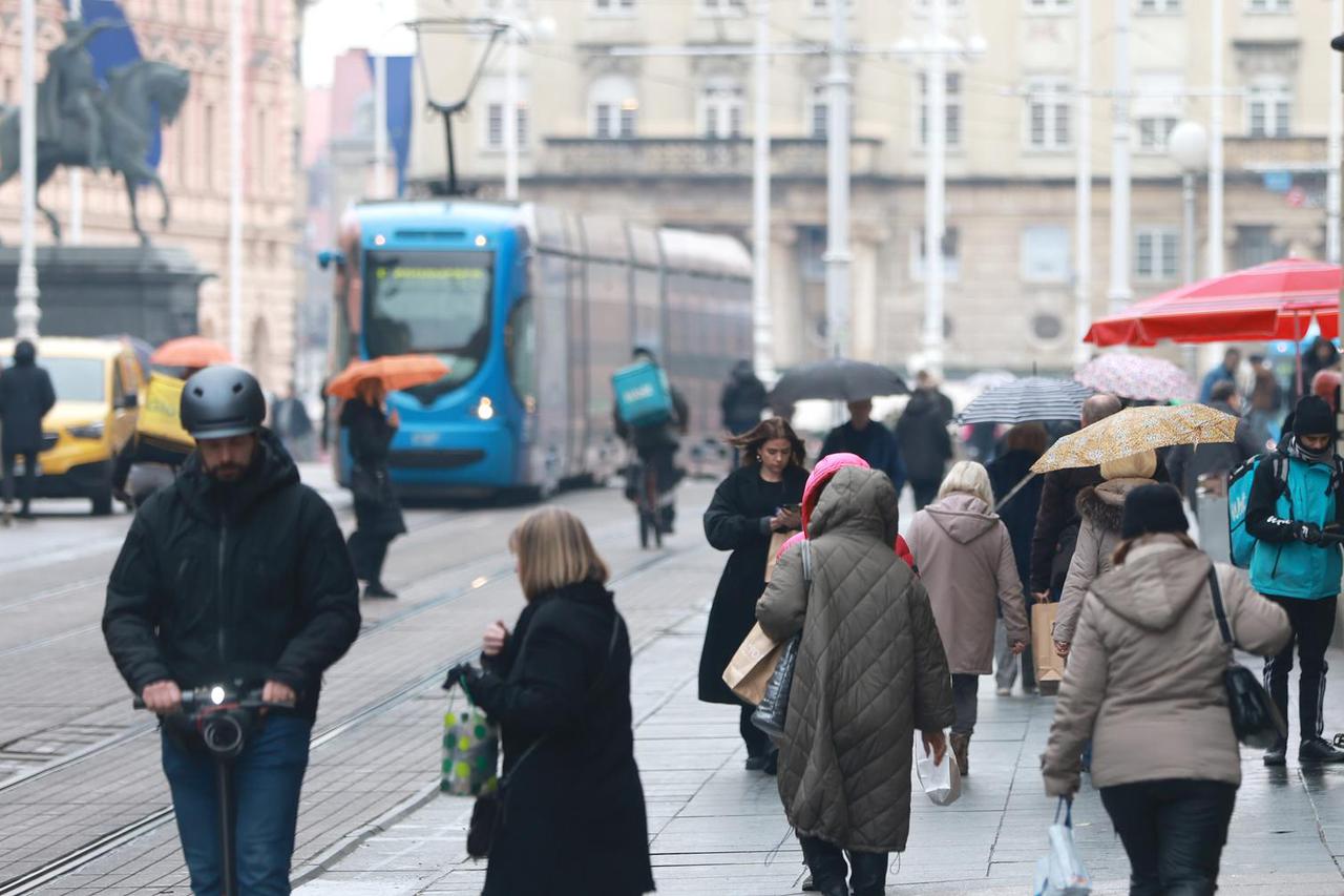 Zagreb: Kišno poslijepodne u središtu grada