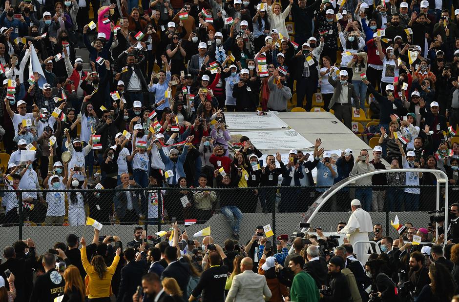 Pope Francis holds mass at Franso Hariri stadium - Erbil