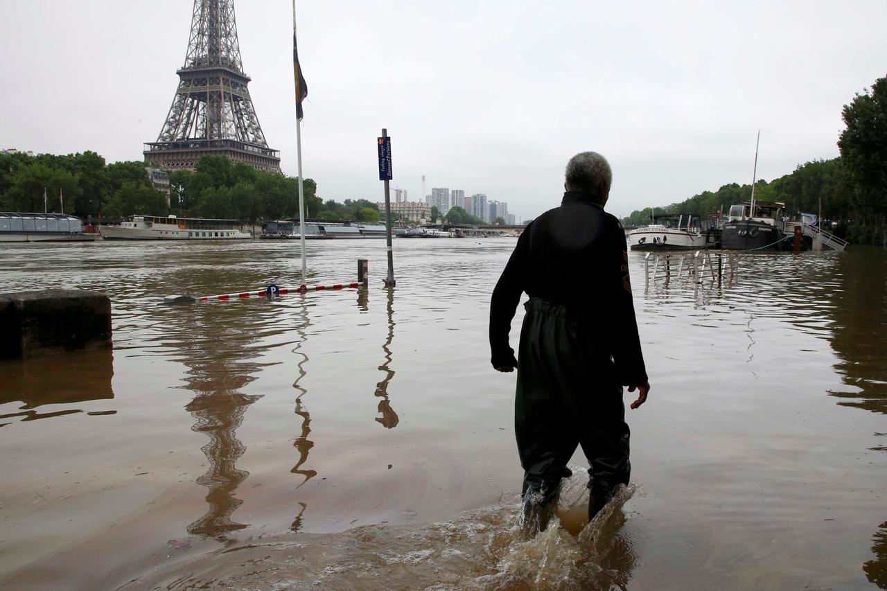 Poplave u Parizu