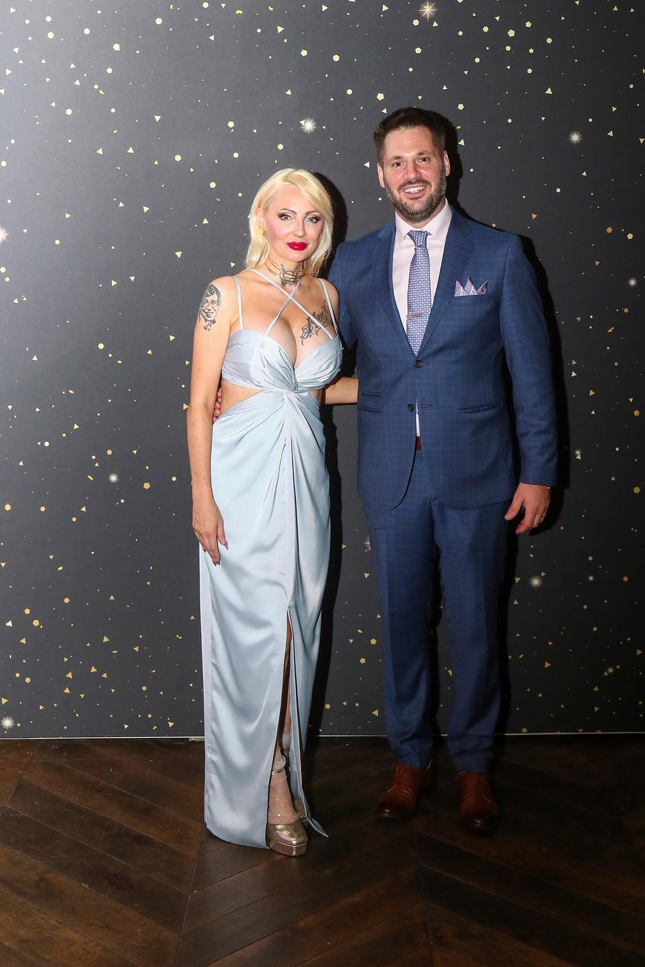 Zagreb: Promocija nove pjesme i proslava 40. rođendana Alex Ognjene